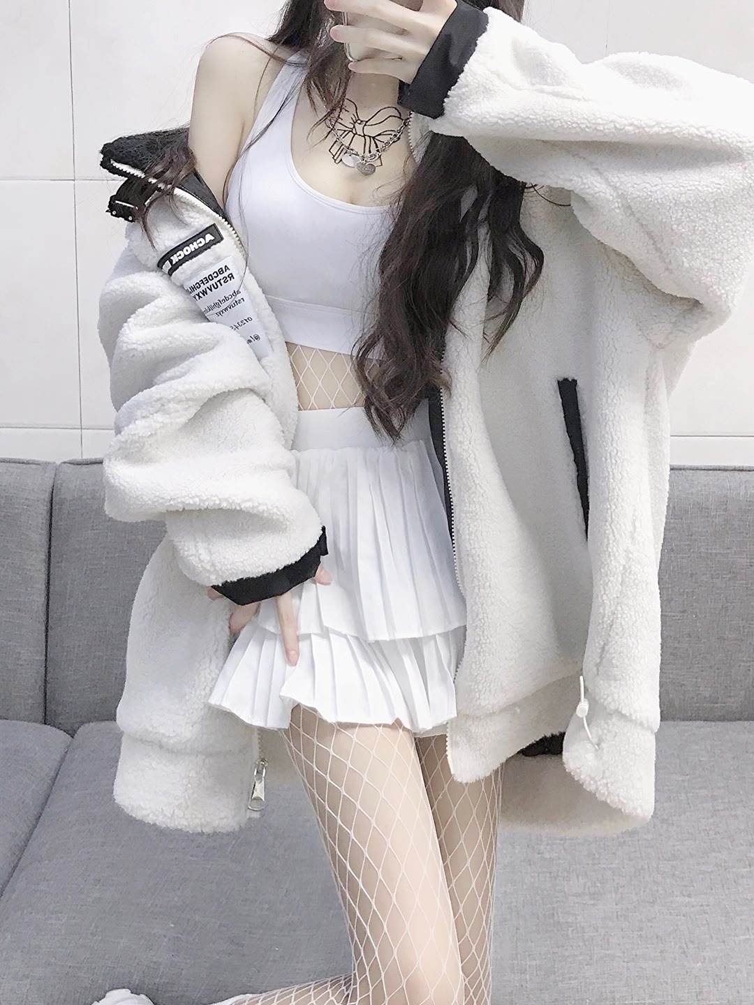 超嫩的超短裙白网袜膝盖粉红小姐姐-阿勒源码网