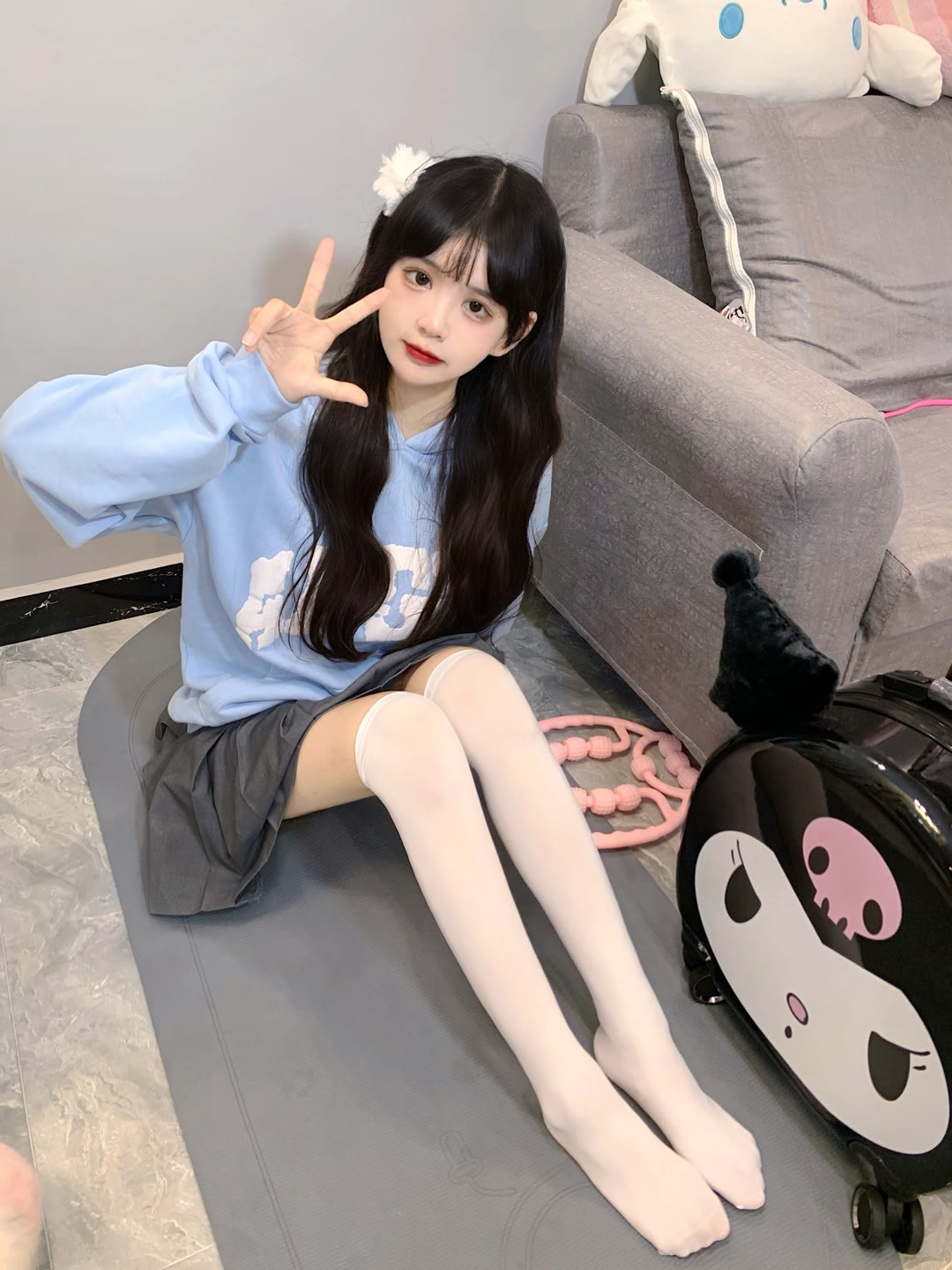 喜欢撸狗狗的白丝超白嫩的小萝莉-阿勒源码网